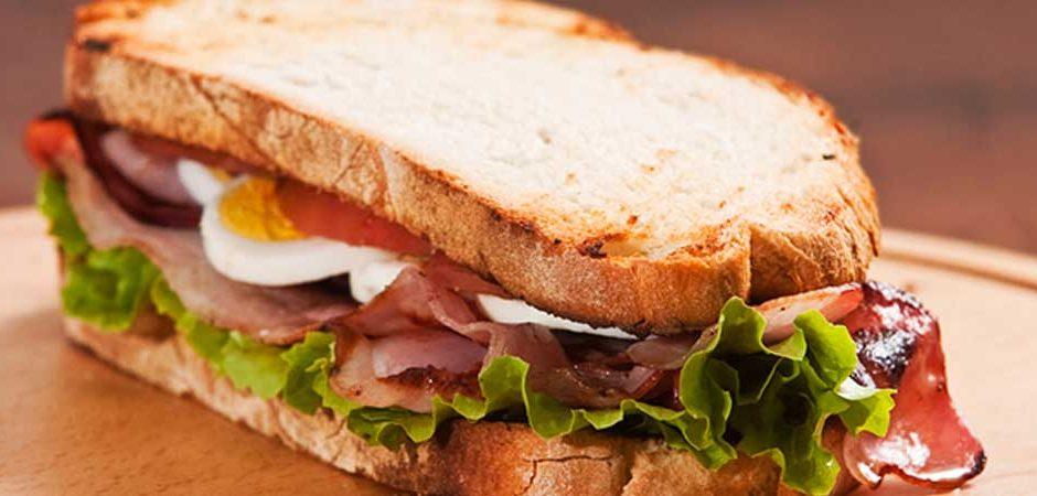 Creador de Ensaladas y Sándwiches